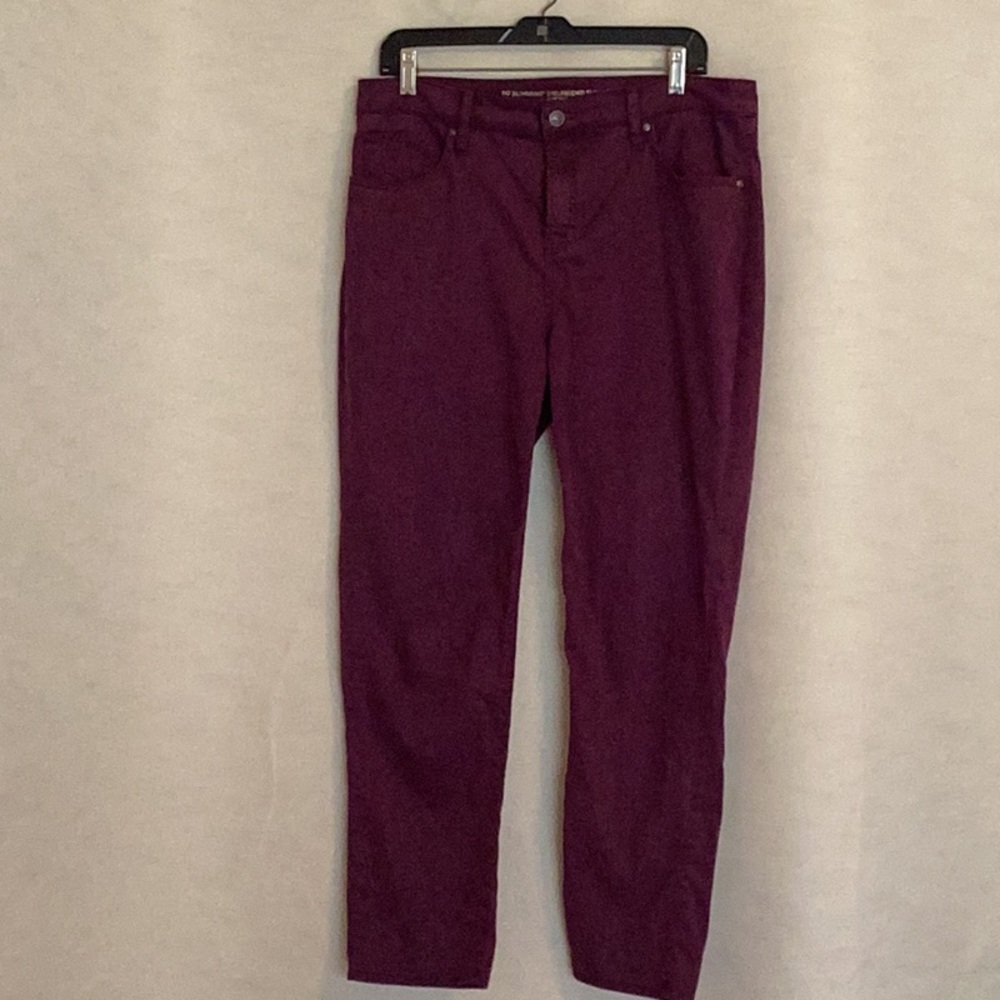 Chicos So Slimming Girlfriend Slim Leg Ankle Burgundy Stretch Jeans